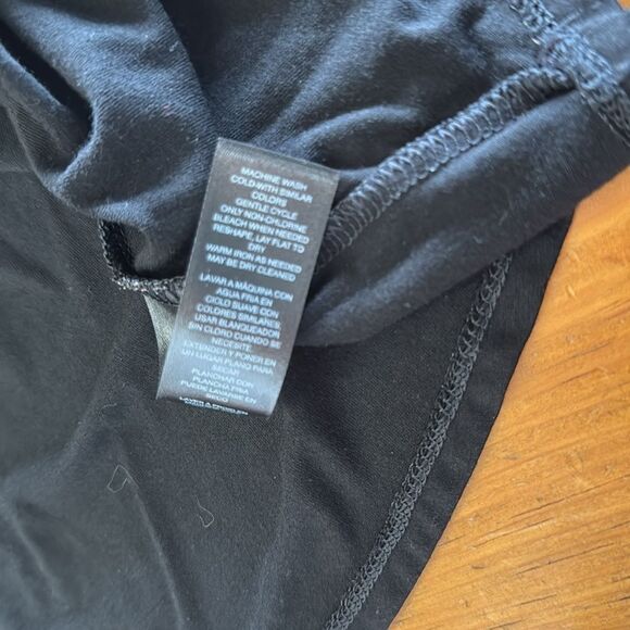 WHBM Manhattan Tees in Black and Grey - Picture 13 of 16